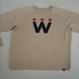 Women's rare Washington Capitals hockey comfy sweatshirt